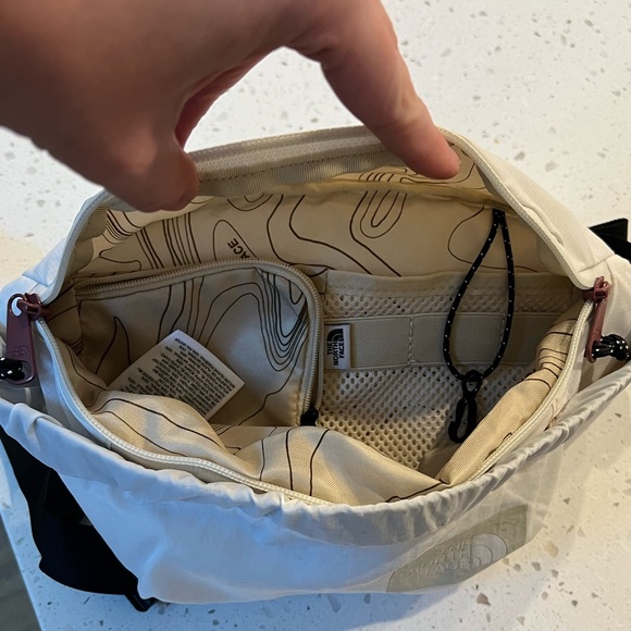 The North Face Mountain Lumbar Pack - Picture 10 of 12